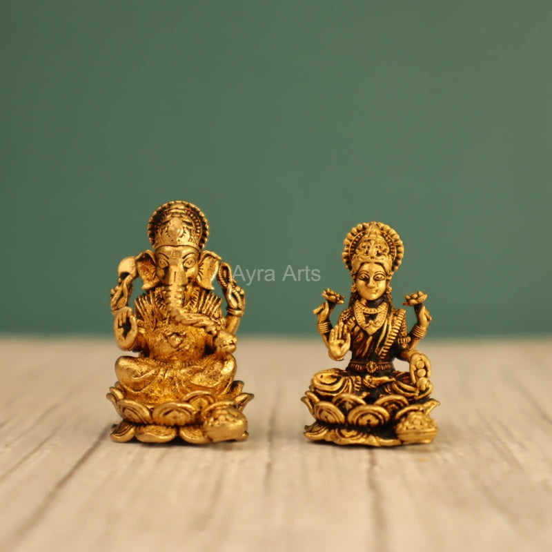 Premium Light Weight Lakshmi Ganesh Idols Pair - 1 Inch Height Premium Light Weight Lakshmi Ganesh Idols Pair - 1 Inch Height